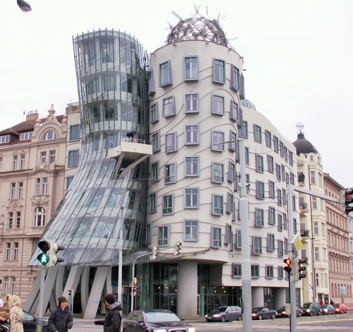 tańczący budynek Praga 